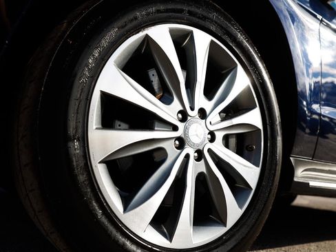 Used 2013 Mercedes-Benz GL 450 GL450 4MATIC AWD 4DR WAGON w/ Premium 2 Pkg image 34