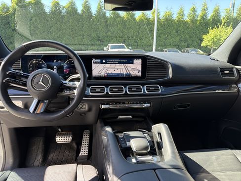 Certified 2025 Mercedes-Benz GLS 450 4MATIC image 30