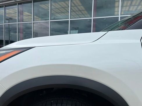 Used 2023 Nissan Rogue SL w/ SL Premium Package FWD image 7