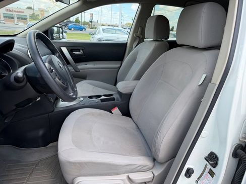 Used 2015 Nissan Rogue S w/ Convenience Package FWD image 6