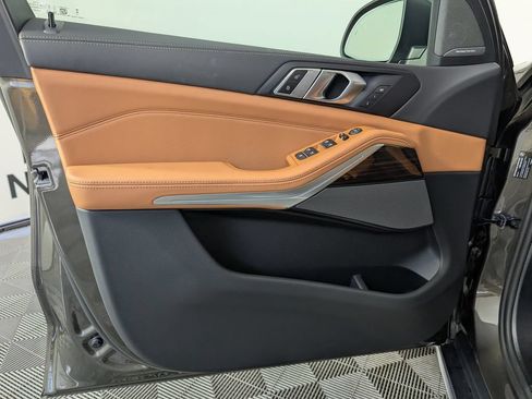 New 2026 BMW X5 xDrive40i w/ Premium Package AWD/4WD image 16