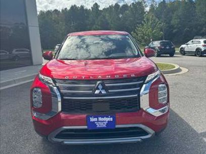 New 2025 Mitsubishi Outlander SE