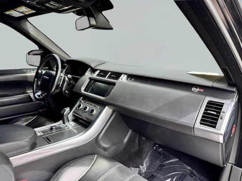 Used 2016 Land Rover Range Rover Sport SVR image 52