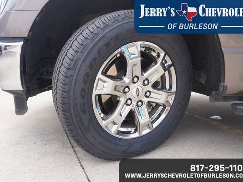 Used 2021 Ford F150 XLT w/ Equipment Group 302A High RWD image 12