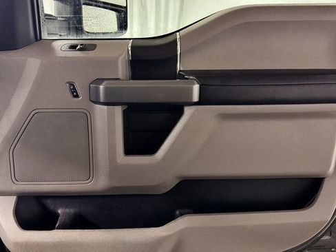 Used 2017 Ford F150 XLT w/ Max Trailer Tow Package image 13