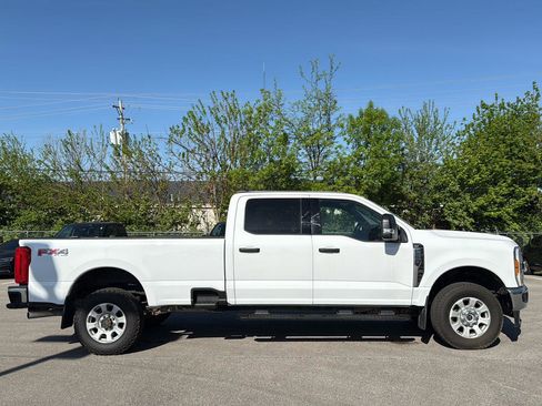 Used 2024 Ford F250 XLT w/ FX4 Off-Road Package AWD/4WD image 2