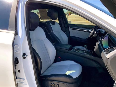 Used 2018 Genesis G80 3.3T Sport image 9