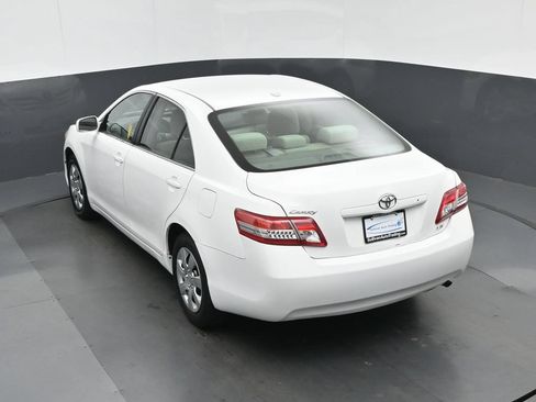 Used 2011 Toyota Camry LE FWD image 51
