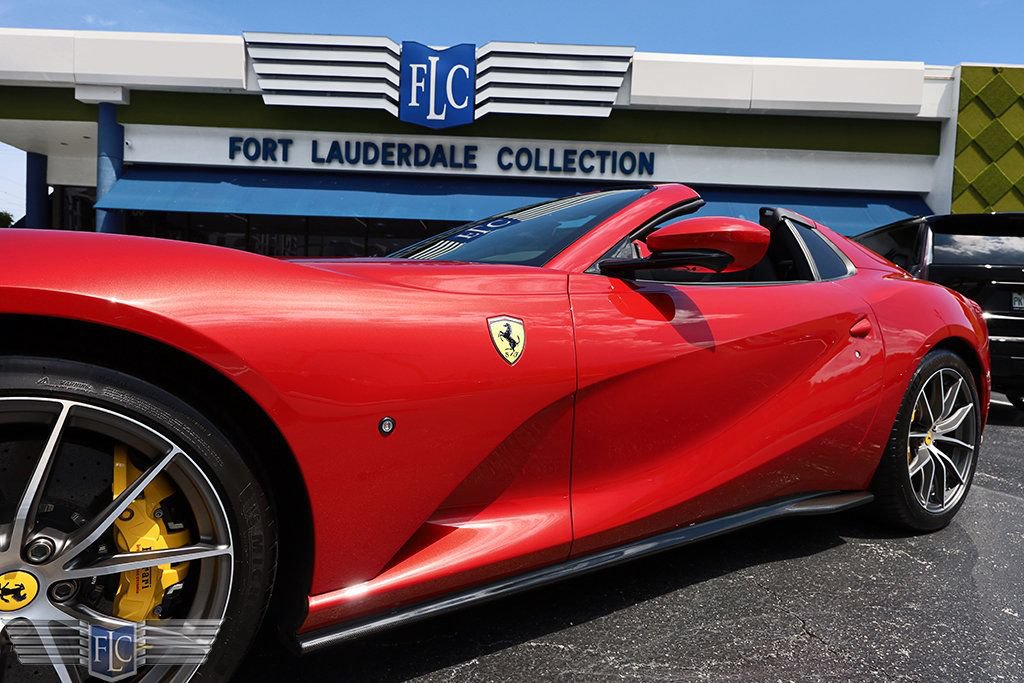 Used 2021 Ferrari 812 GTS RWD image 10