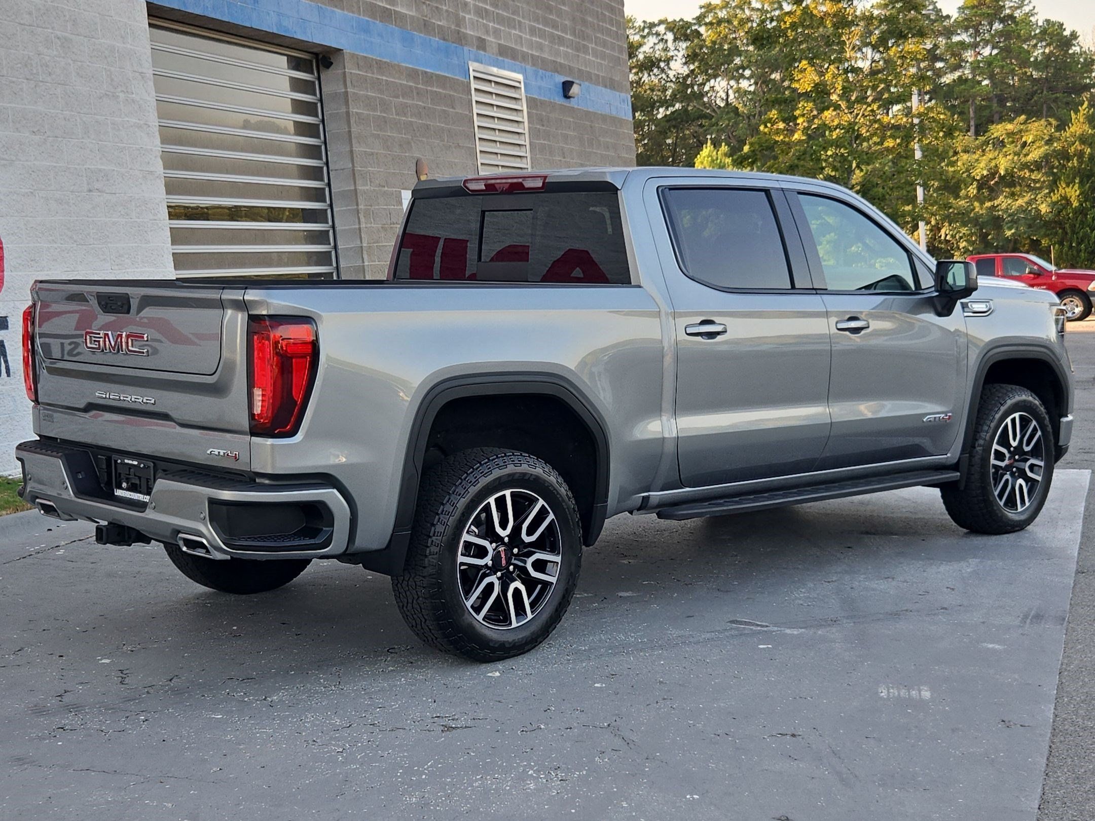Used 2026 GMC Sierra 1500 AT4 w/ AT4 Premium Package AWD/4WD image 7
