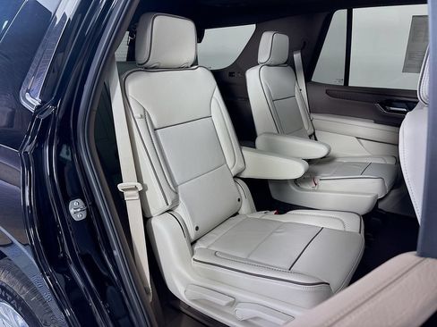 Used 2026 GMC Yukon Denali w/ Sun & Power Step Package AWD/4WD image 30