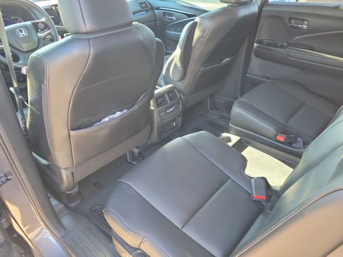 Used 2021 Honda Pilot Elite image 15