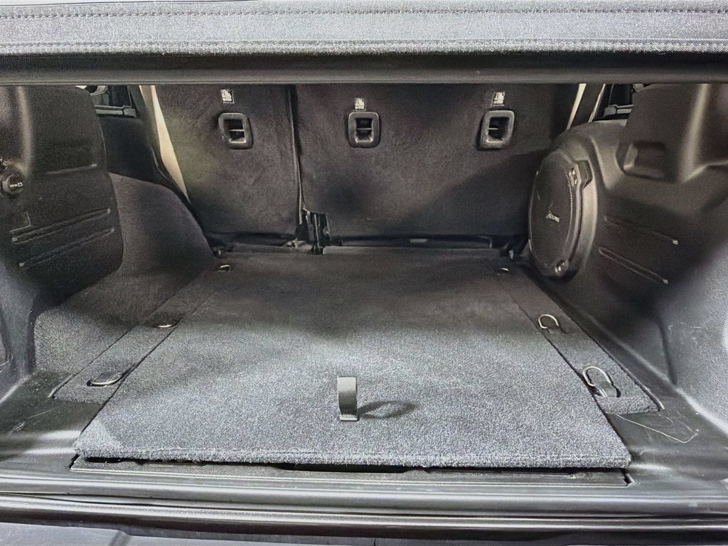 Used 2019 Jeep Wrangler Unlimited Sahara AWD/4WD image 22