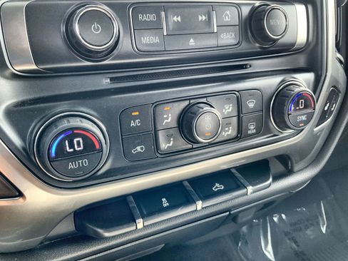 Used 2014 Chevrolet Silverado 1500 LTZ AWD/4WD image 16