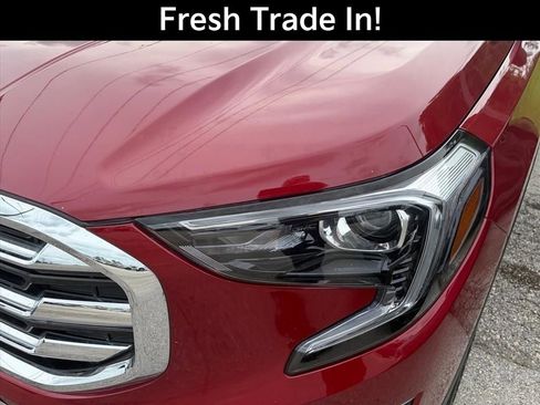 Used 2021 GMC Terrain SLT w/ Infotainment Package II FWD image 4