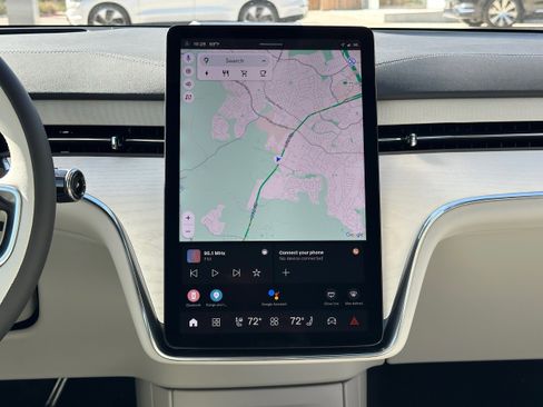 New 2025 Volvo EX90 Plus w/ Protection Package Premier image 13