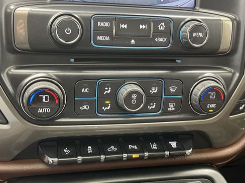 Used 2016 Chevrolet Silverado 2500 High Country w/ Duramax Plus Package image 21