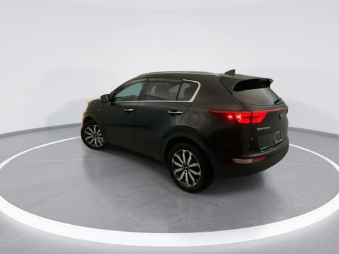 Used 2017 Kia Sportage EX w/ EX Technology Package AWD/4WD image 4