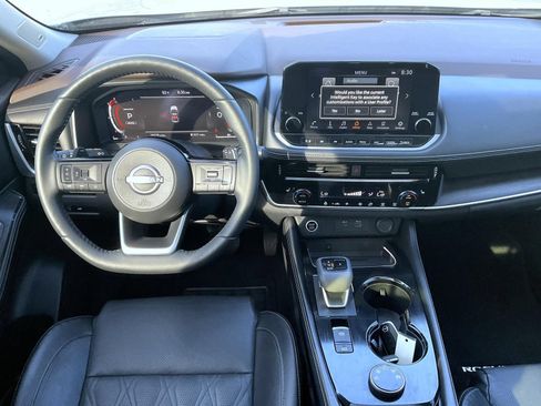 Used 2023 Nissan Rogue Platinum AWD/4WD image 13