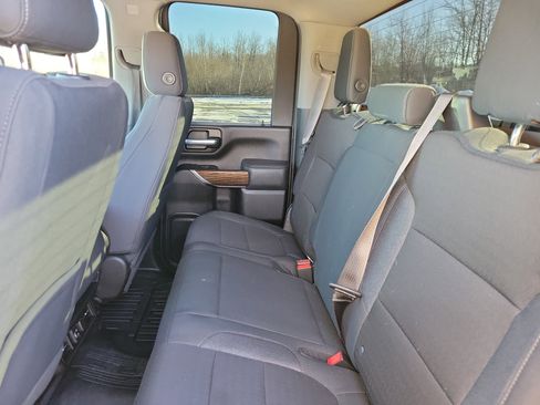 Used 2022 GMC Sierra 2500 SLE w/ SLE Value Package; image 16