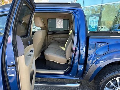 Used 2015 Toyota Tacoma PreRunner w/ SR5 Package image 27