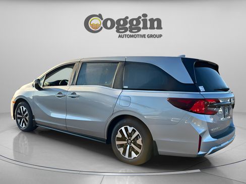 New 2026 Honda Odyssey EX-L image 4