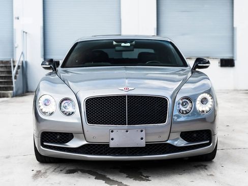 Used 2017 Bentley Flying Spur S V8 AWD/4WD image 2