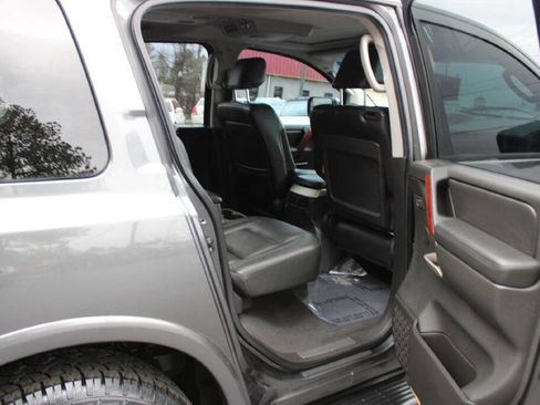 Used 2005 INFINITI QX56 4WD image 10