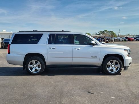 Used 2019 Chevrolet Suburban LT w/ Texas Edition Package image 7