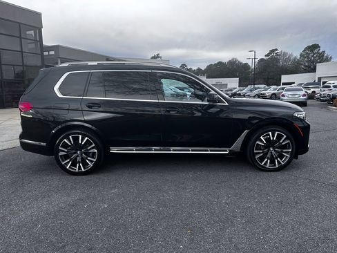 Used 2022 BMW X7 xDrive40i w/ Premium Package image 13