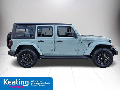 Used 2023 Jeep Wrangler Unlimited Sahara w/ Cold Weather Group image 9
