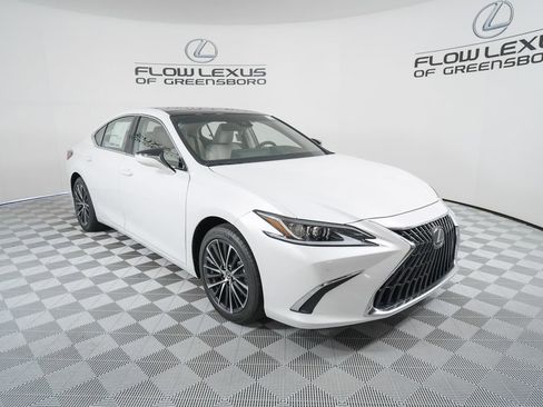 New 2025 Lexus ES 350 w/ Premium Package image 3