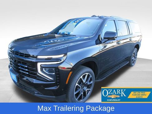 New 2026 Chevrolet Suburban RST w/ Comfort Package AWD/4WD image 1