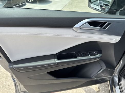 New 2026 Volkswagen Taos SE AWD/4WD image 23