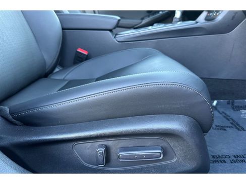 Certified 2025 Honda Civic Sport Touring image 22