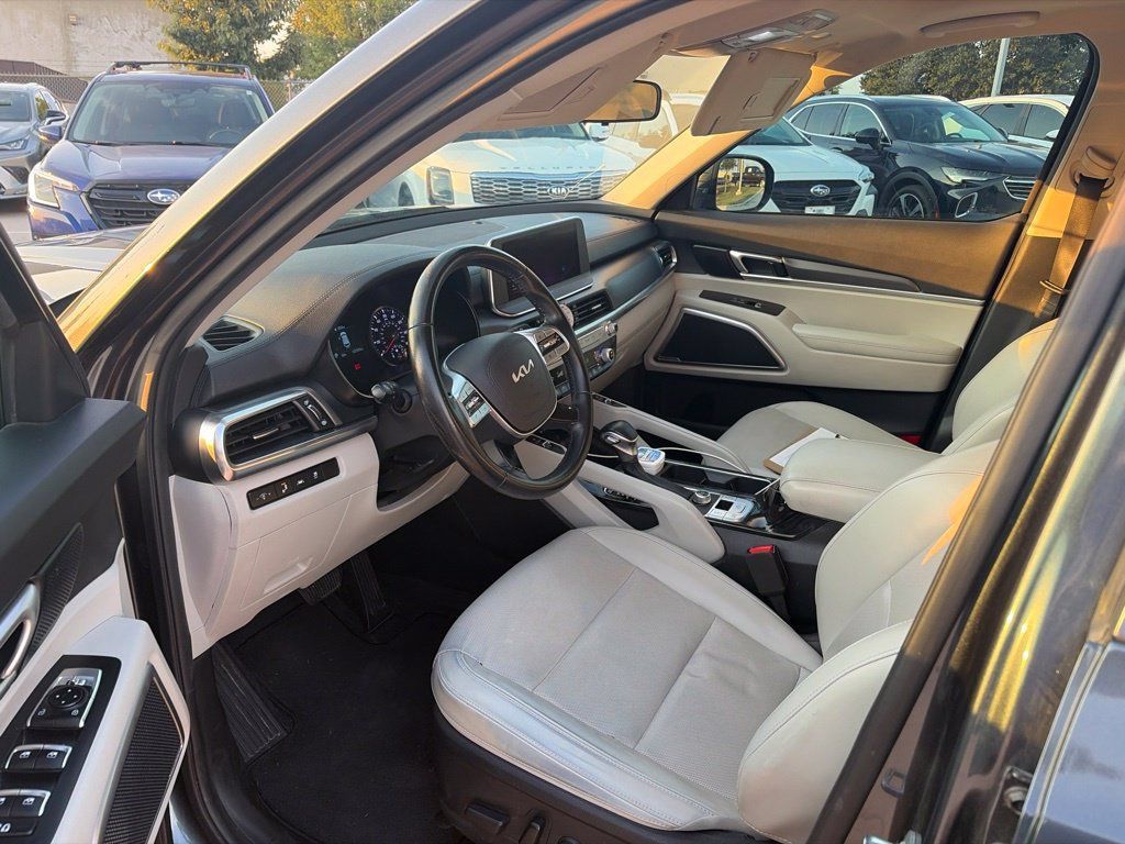 Used 2022 Kia Telluride S FWD image 7