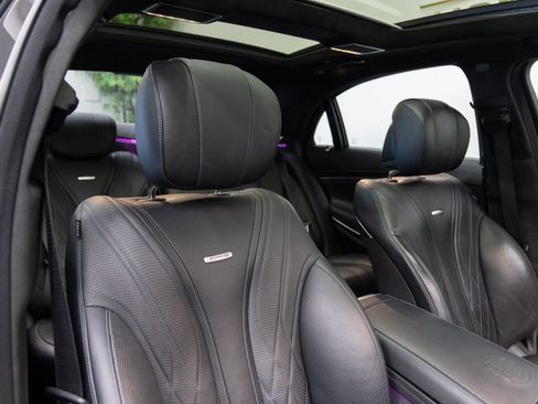 Used 2015 Mercedes-Benz S 63 AMG 4MATIC Sedan w/ Driver Assistance Package image 22
