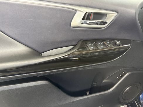 Used 2017 Toyota Mirai Base 4dr Sedan image 20