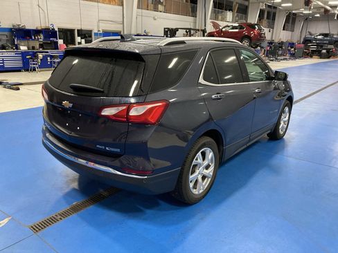 Used 2018 Chevrolet Equinox Premier w/ Infotainment II Package AWD/4WD image 7