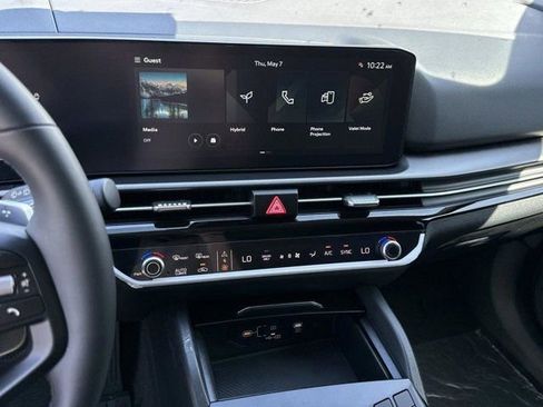 New 2026 Kia Sportage LX FWD image 18