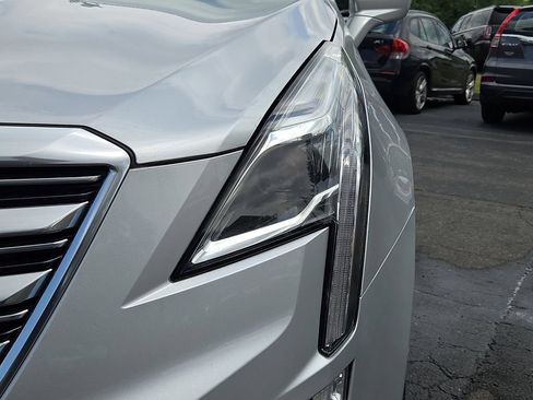 Used 2019 Cadillac XT5 Luxury AWD/4WD image 10