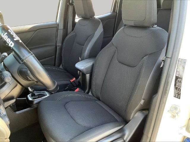 Used 2023 Jeep Renegade Altitude AWD/4WD image 22