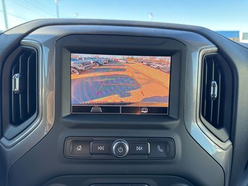 Used 2024 Chevrolet Silverado 1500 Custom image 19