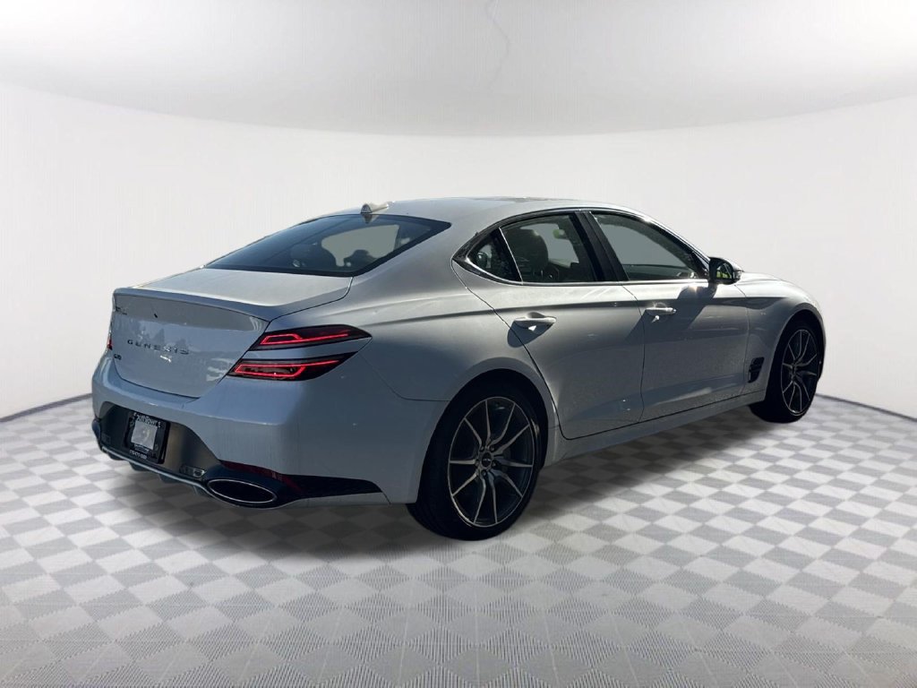 Used 2025 Genesis G70 2.5T RWD image 5