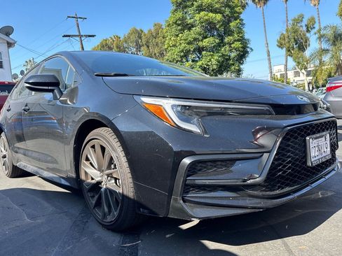 Certified 2024 Toyota Corolla SE w/ SE Premium Package FWD image 2