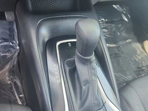 Used 2021 Toyota Corolla LE FWD image 22
