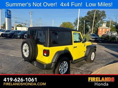 Used 2023 Jeep Wrangler Sport AWD/4WD image 5