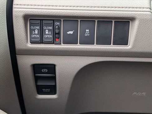 Used 2026 Honda Odyssey EX-L image 9