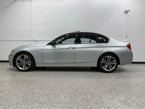 Used 2013 BMW 335i xDrive Sedan image 3