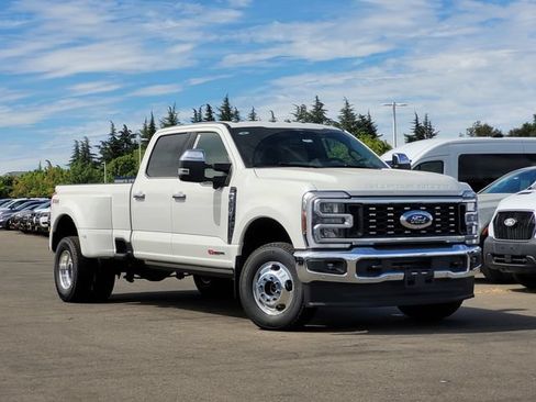 New 2026 Ford F350 Lariat w/ Lariat Ultimate Package AWD/4WD image 1